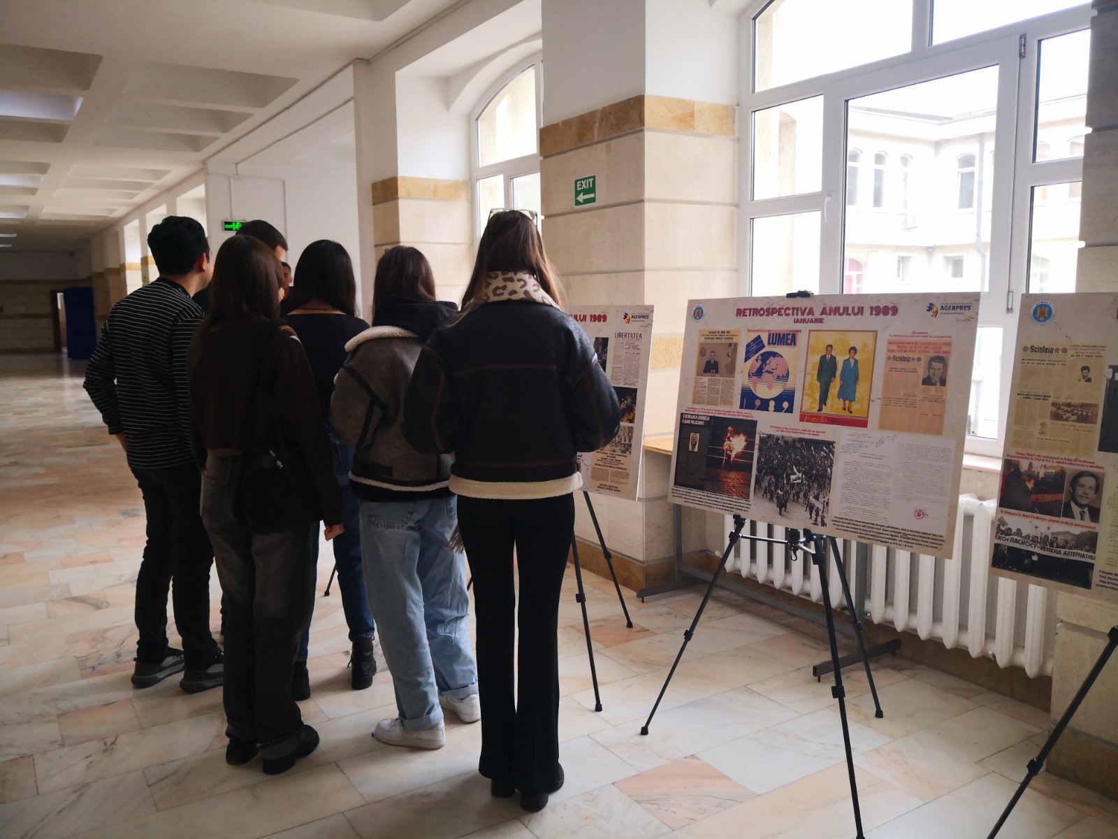 retrospectiva anul 1989 expozitie masa rotunda (7)